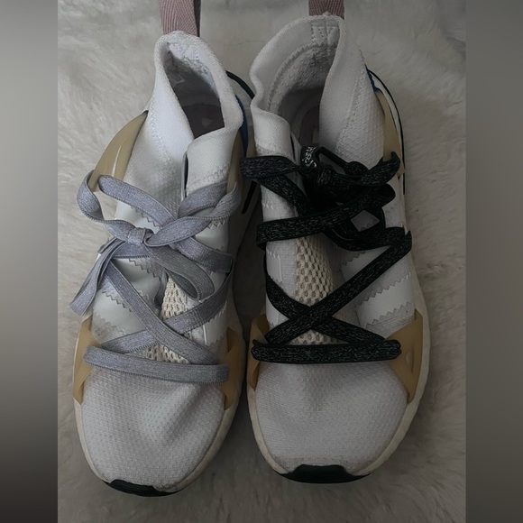 2018 Wmns Arkyn 'Cloud White' - Picture 5 of 7